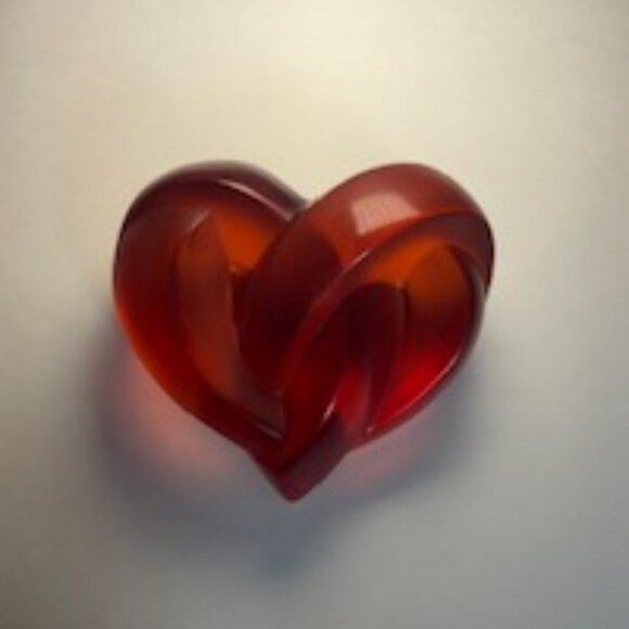 Lalique Interlaced Heart Rouge - Picture 2 of 9